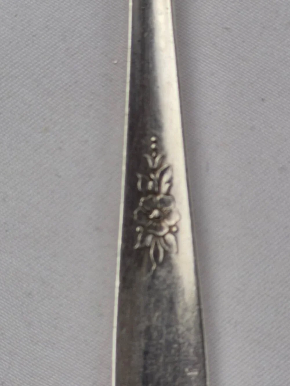 Tudor Plate Fantasy Pattern Oneida Silver-Plated Teaspoons Set of 8